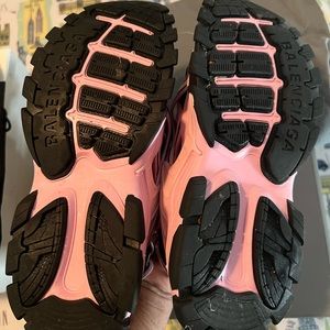 Balenciaga girl track sandal, size 33/2 pink and black